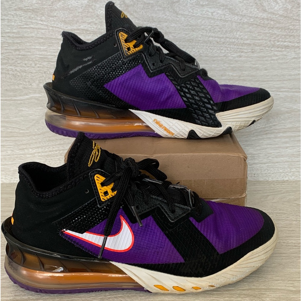 Nike LeBron XVIII